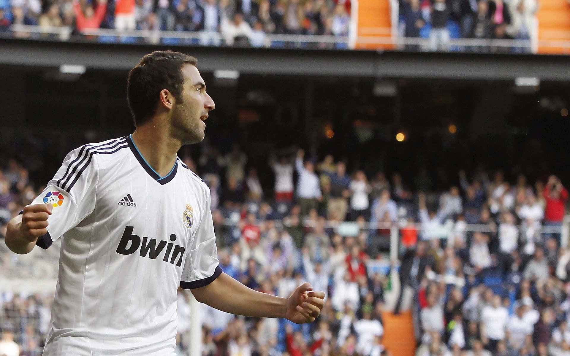 世界排名争夺战焦点战，老鹰最后时刻绝杀森林狼，排名格局一夜生变